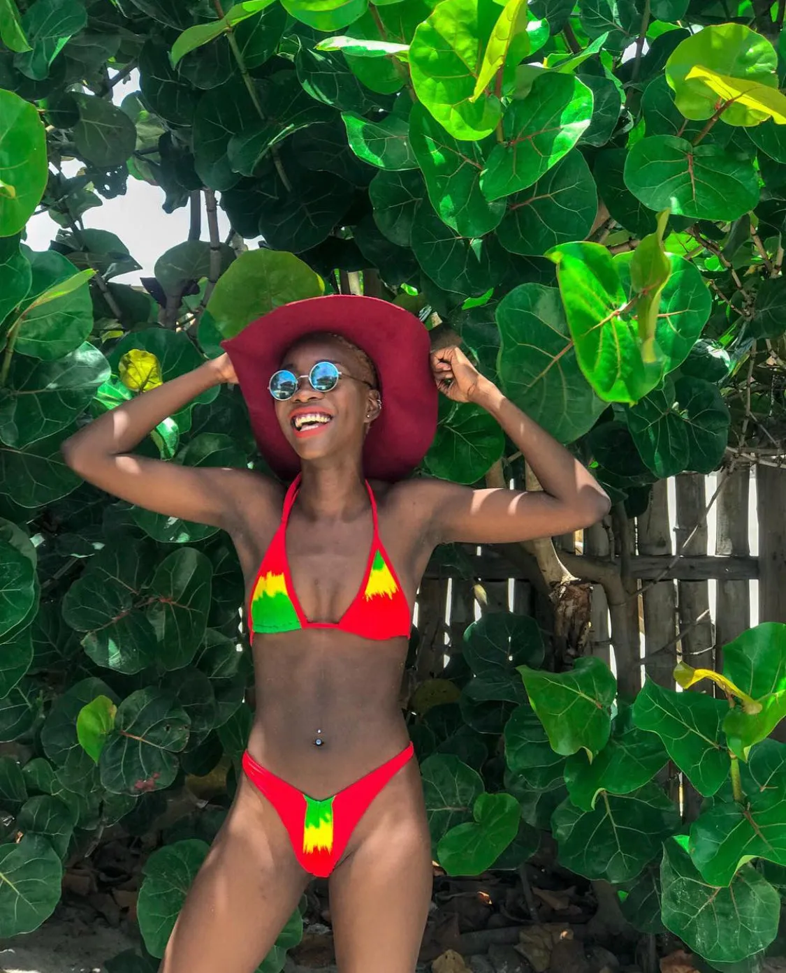 In The Miggle Afrokini